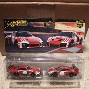 Hot wheels premium car culture 2-pack - porsche 935 & 2018 porsche 935